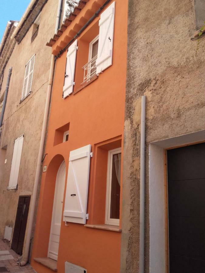 Maison De Village Bagnols-en-Forêt Eksteriør billede